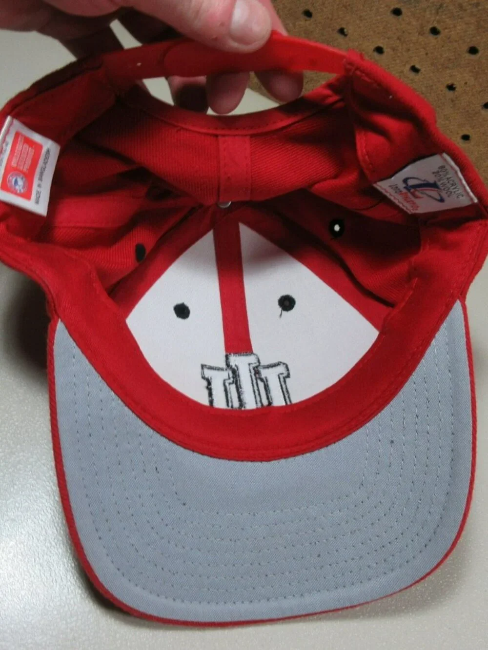 Vintage Logo Athletic mens IU Indiana Hoosiers NCAA  snapback hat EUC